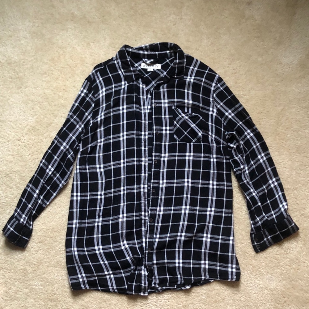 Tunic-length long sleeve button up shirt
